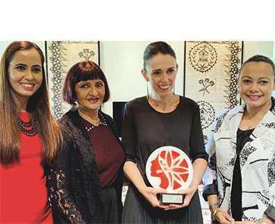 Managing Partner of PKF Aliz Pacific Presents Plaque to New Zealand Prime Minister